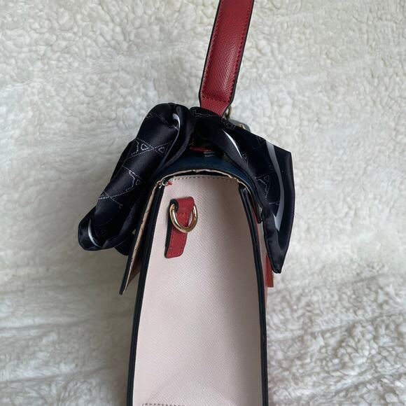 Brand New ALDO Cailla Logo Front Flap Designer Gold Chain Hot New Design - Picture 5 of 8